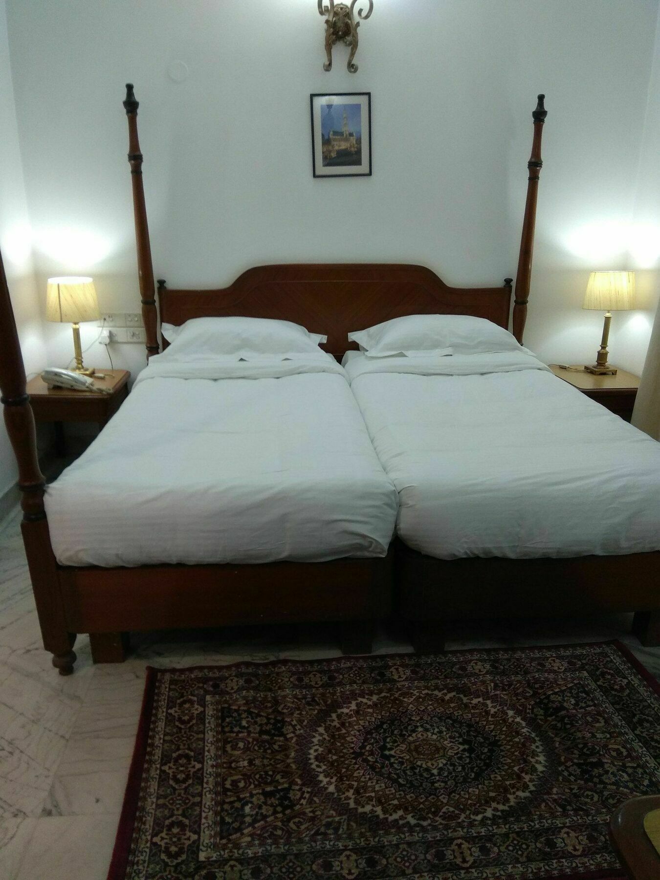 Hotel Palm Greens New Delhi Eksteriør billede